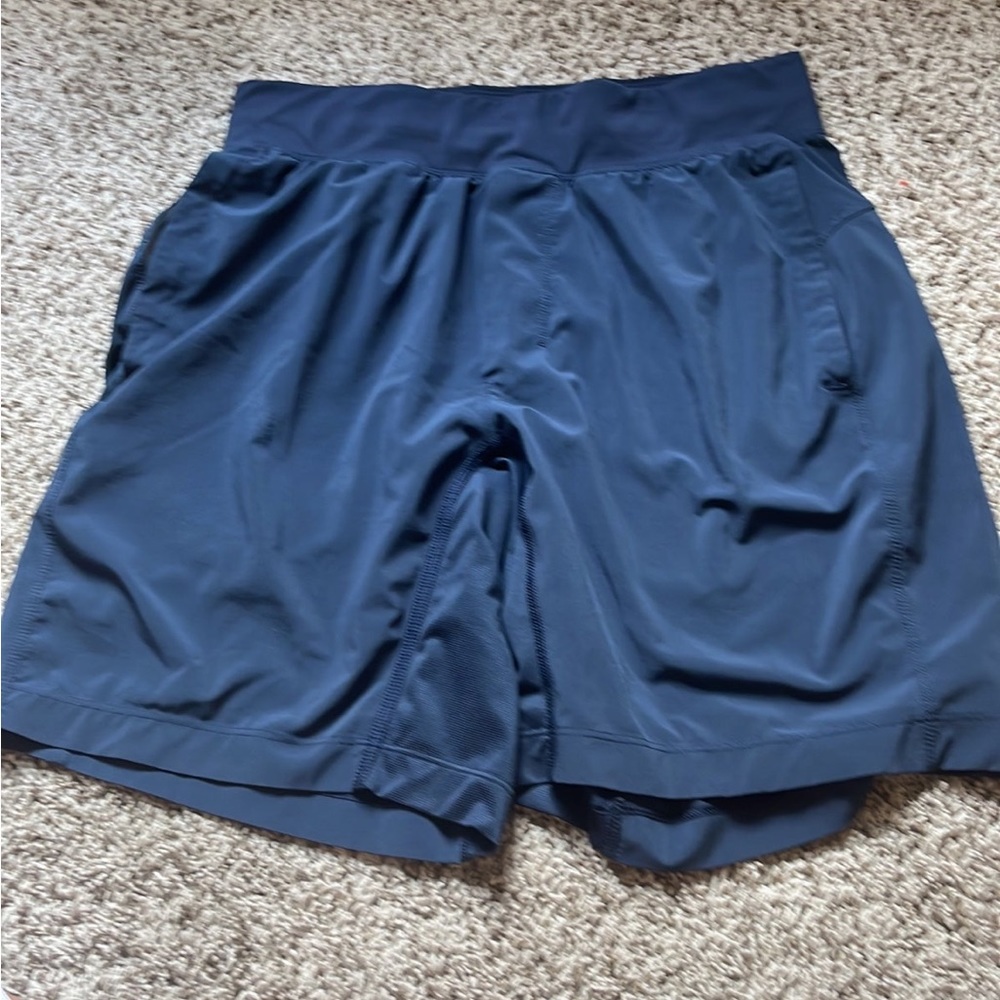 lululemom men’s shorts